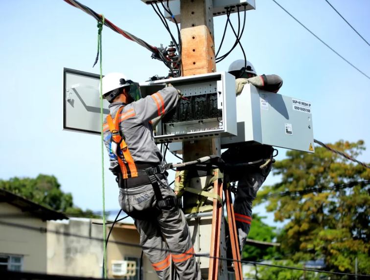 Saiba onde deve faltar energia nesta segunda-feira em Manaus