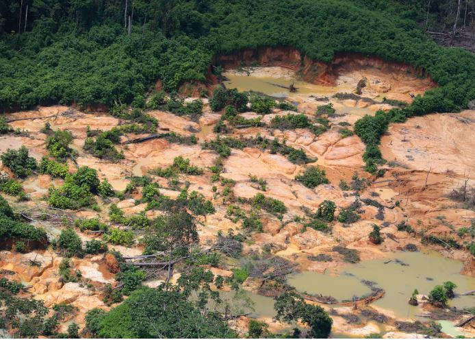 Operação da PF mira lavagem de dinheiro com ouro ilegal em Roraima