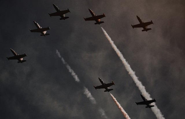 Irã está pronto para atacar bases americanas caso EUA entre na guerra com Israel, dizem autoridades