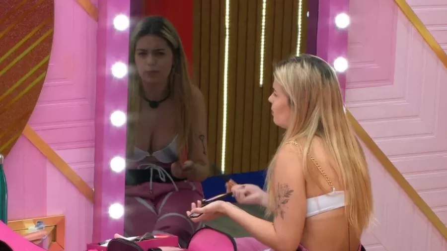 Viih Tube e Fiuk se estranham por causa de banho