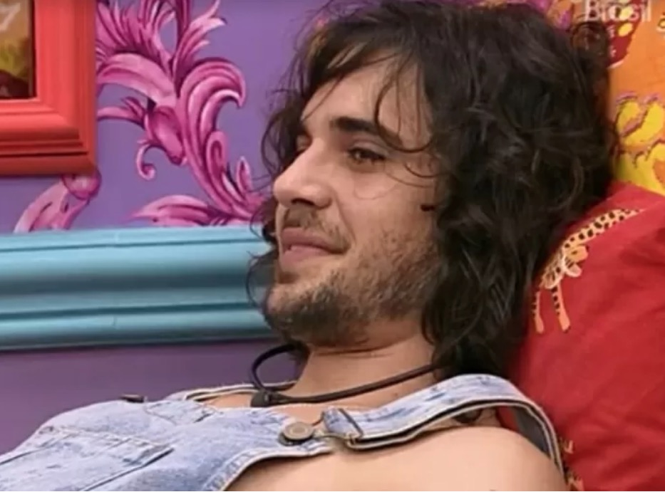 Fiuk diz porque não ficou com Selena Gomez e que Demi deu em cima dele