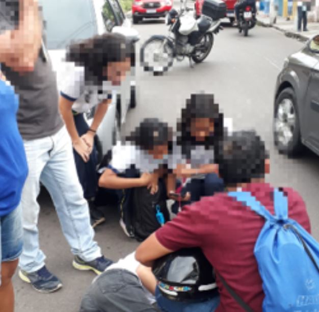 Jovem é atropelado enquanto atravessava rua em Manaus