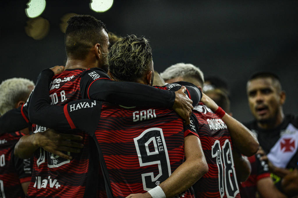 Flamengo vence o Vasco e se classifica para a final do Campeonato Carioca 