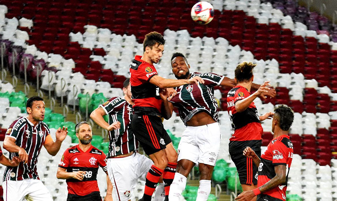 Flamengo e Fluminense decidem campeão carioca neste sábado no Maracanã