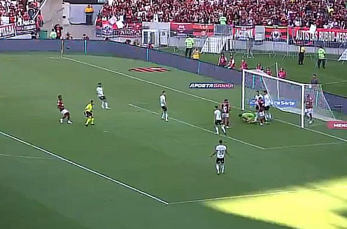 Flamengo arranca empate com América-MG no Maracanã