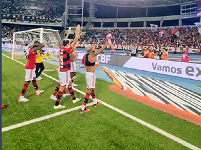 Vitória contra o líder dá sobrevida a Sampaoli e muda ânimo no Flamengo