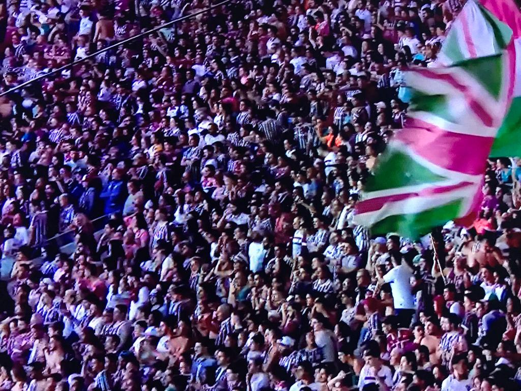 Fla e Flu empatam em jogo nervoso com expulsão de Felipe Melo na Copa do Brasil