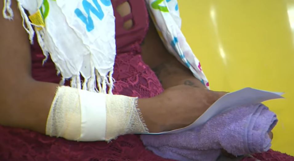 Homem é preso dentro de SPA após espancar esposa a pauladas em Manaus