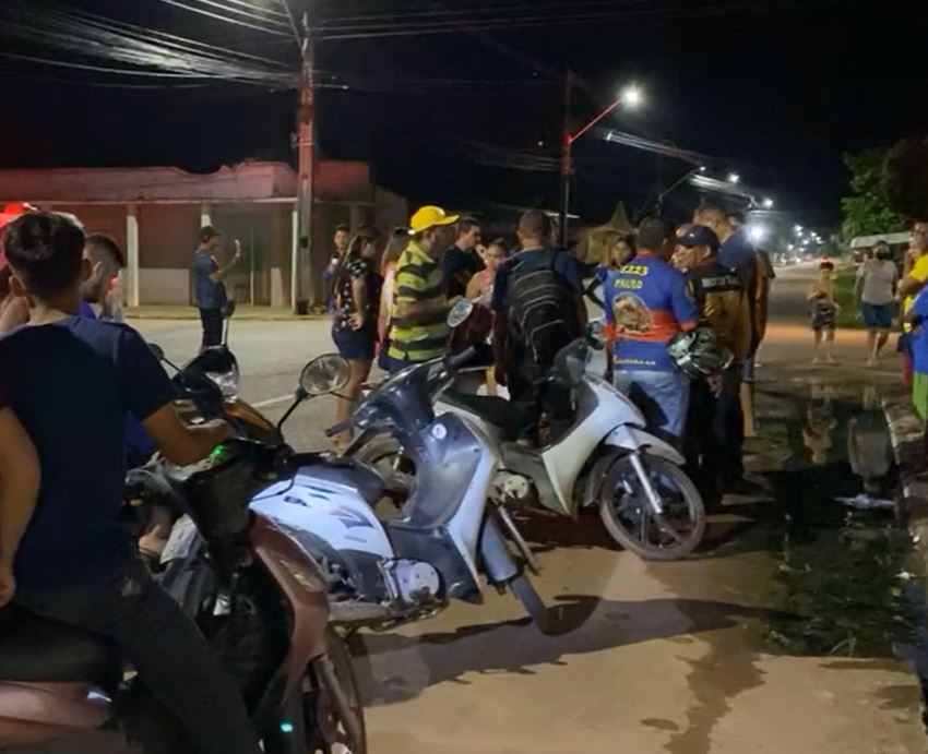 Acidente entre carro e moto deixa duas mulheres feridas no Amazonas