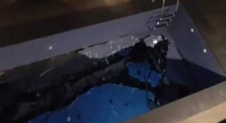 Vídeo mostra momento em que piscina desaba em edifício de luxo