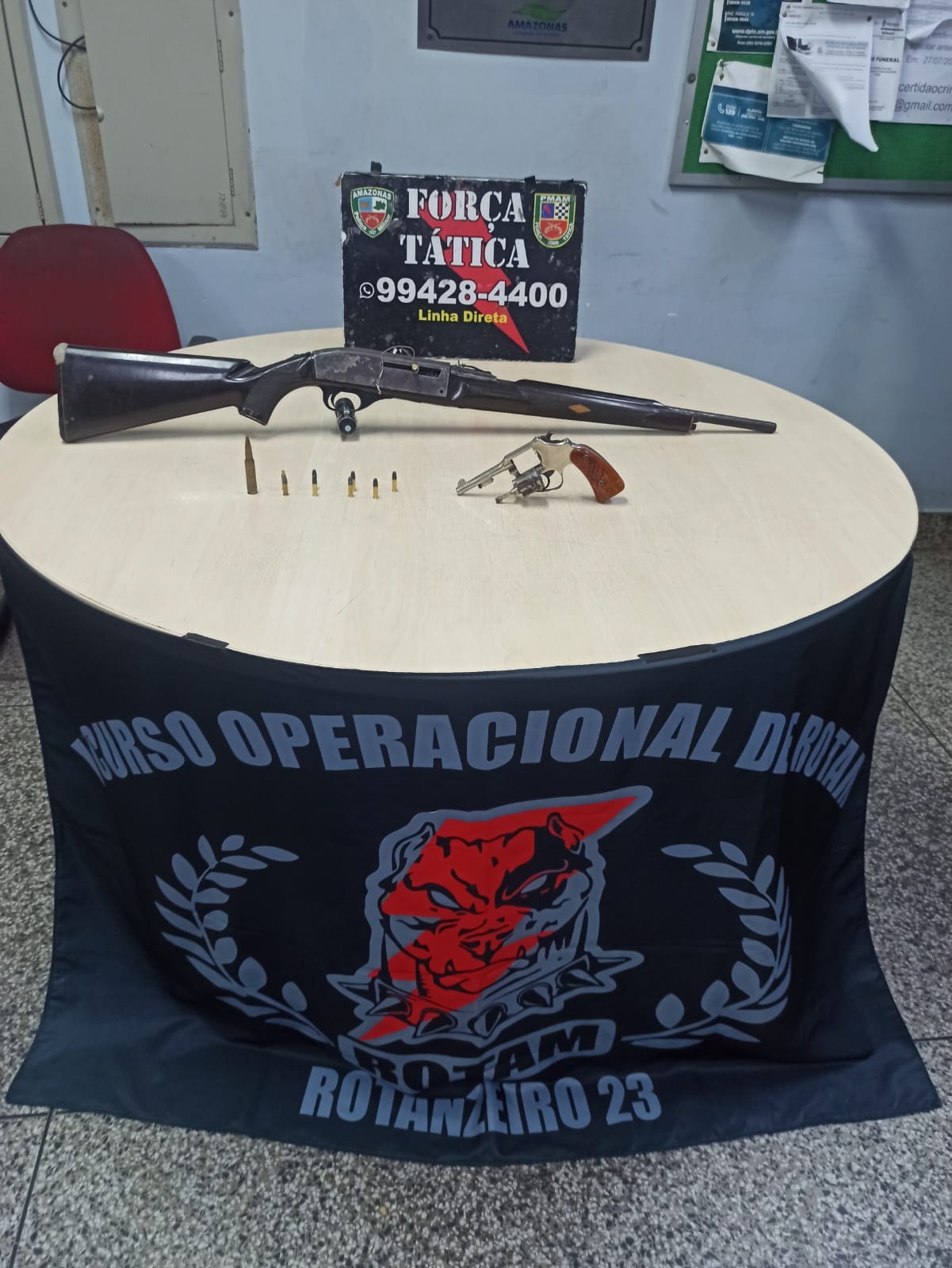 Homem é preso ao ser flagrado armado em boteco na BR-174