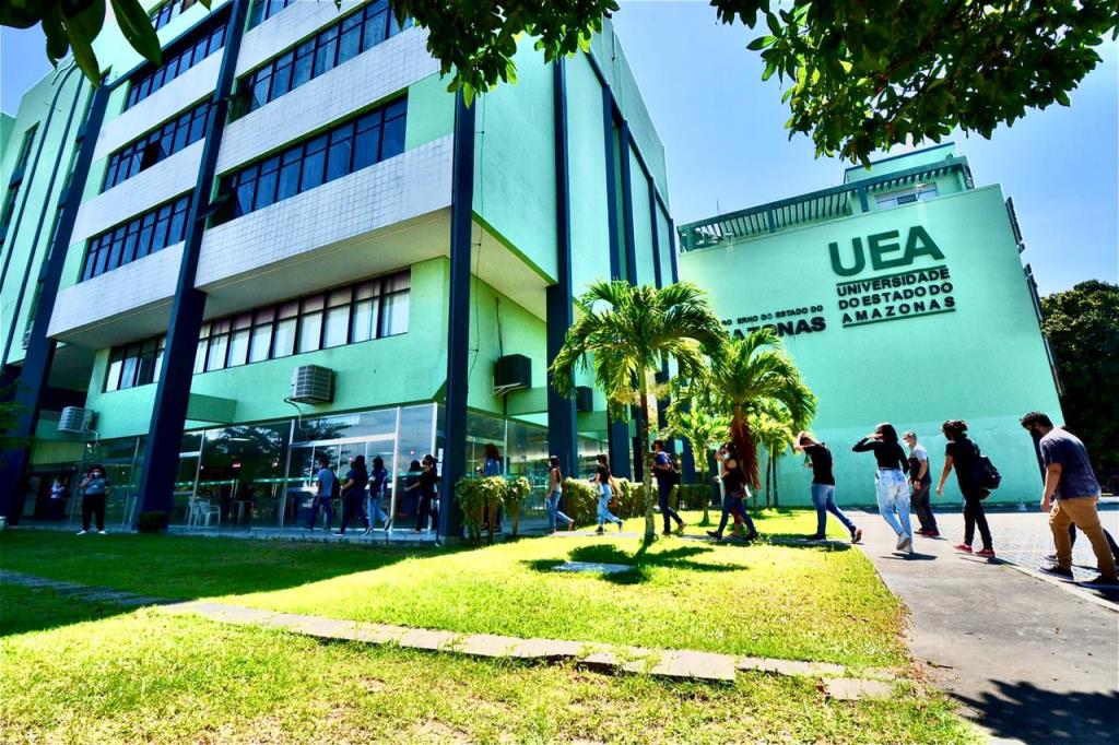 UEA pagará auxílio-moradia a alunos que residem na Casa do Estudante