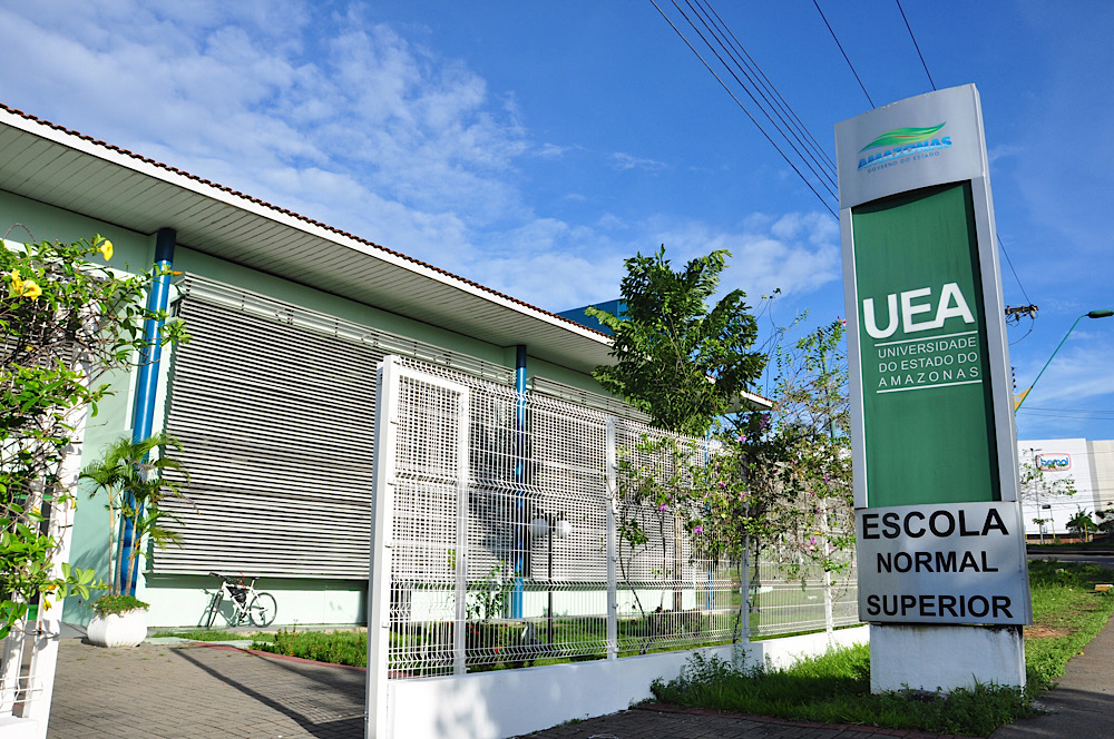 UEA exige de alunos e servidores passaporte de vacinação contra Covid-19