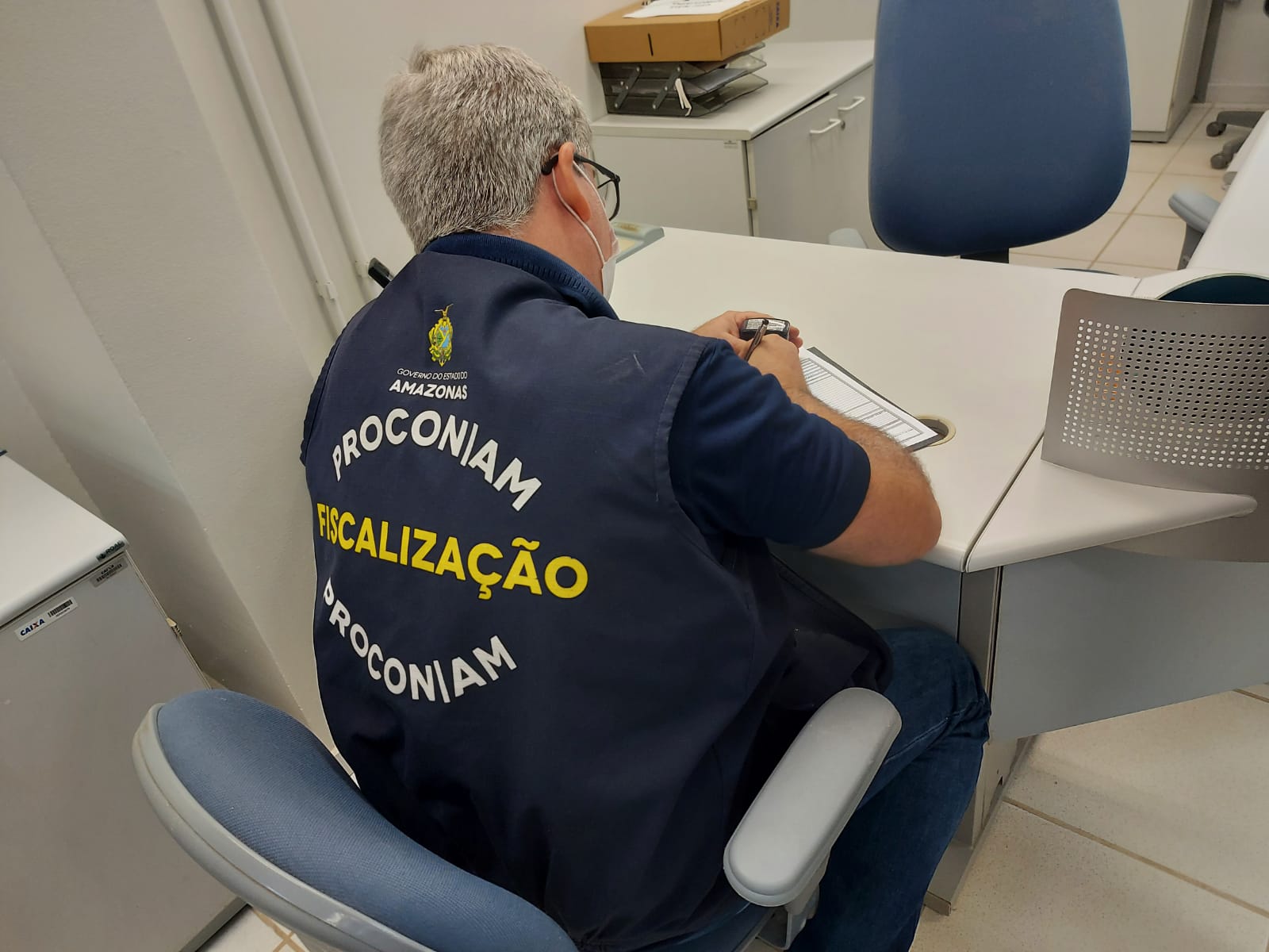 Agências bancárias são notificadas por descumprimento à Lei das Filas no AM