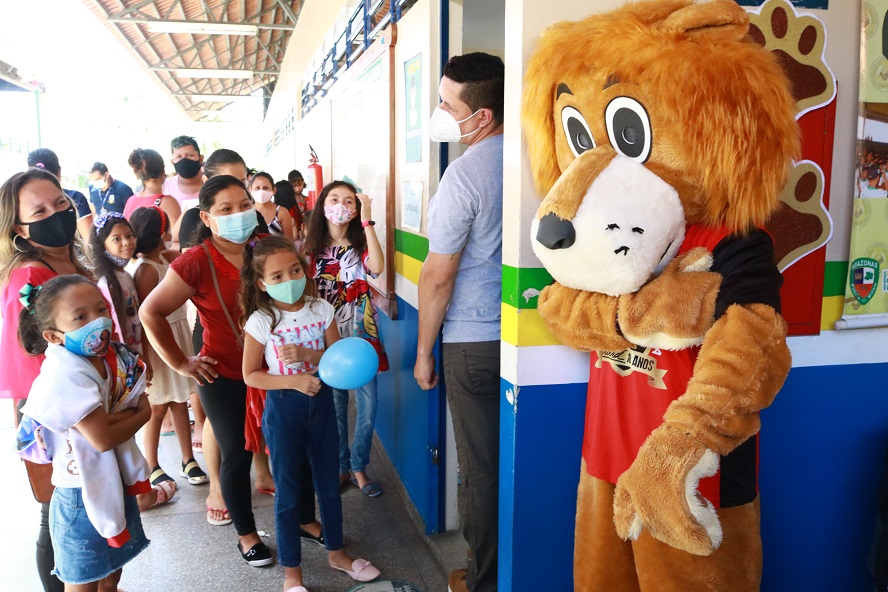 Vacinação infantil é intensificada em escolas no Amazonas