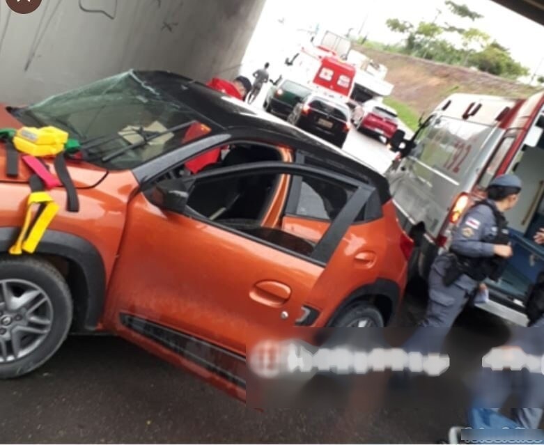 Acidente em passagem subterrânea deixa homem ferido em Manaus