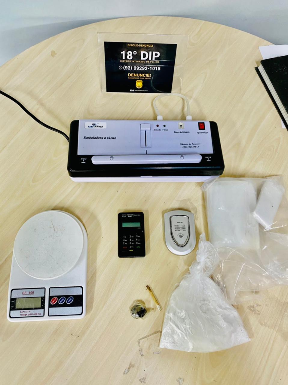 Suspeito de realizar festas com venda de drogas é preso em Manaus 