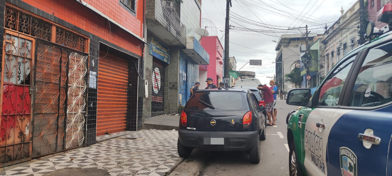 Venezuelana é baleada dentro de prédio no Centro de Manaus