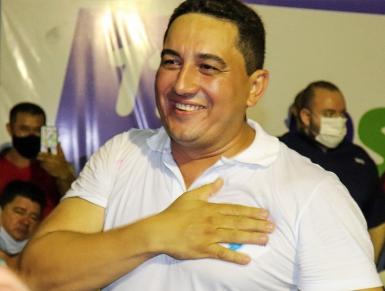 Moraes acata habeas corpus e prefeito de Borba deve deixar prisão em Manaus