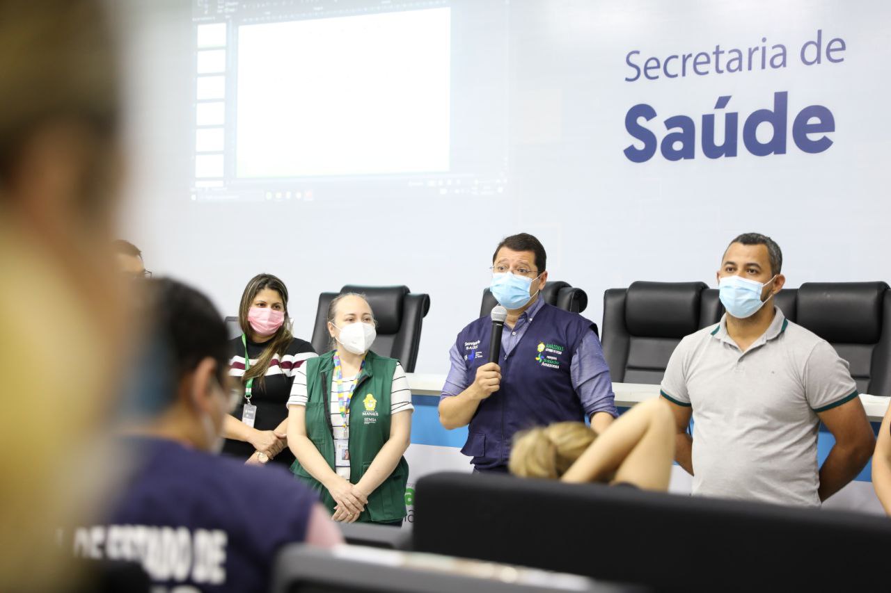 Variante da Índia preocupa e monitoramento é alinhado em Manaus