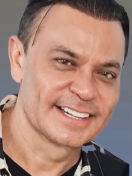 Frank Aguiar mostra resultado de nova harmonização: '53 com carinha de 33'