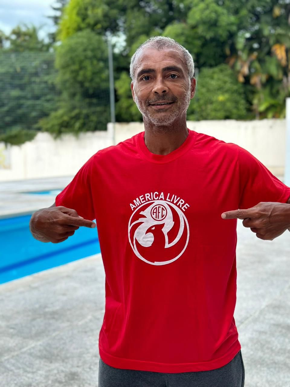 Romário diz que jogadores ‘são burros’; entenda