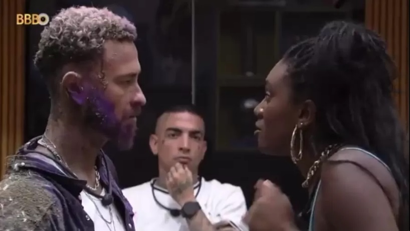 Vídeo: Sarah 'maceta' ao expor jogo de Fred e brother reage: 'tá militando'