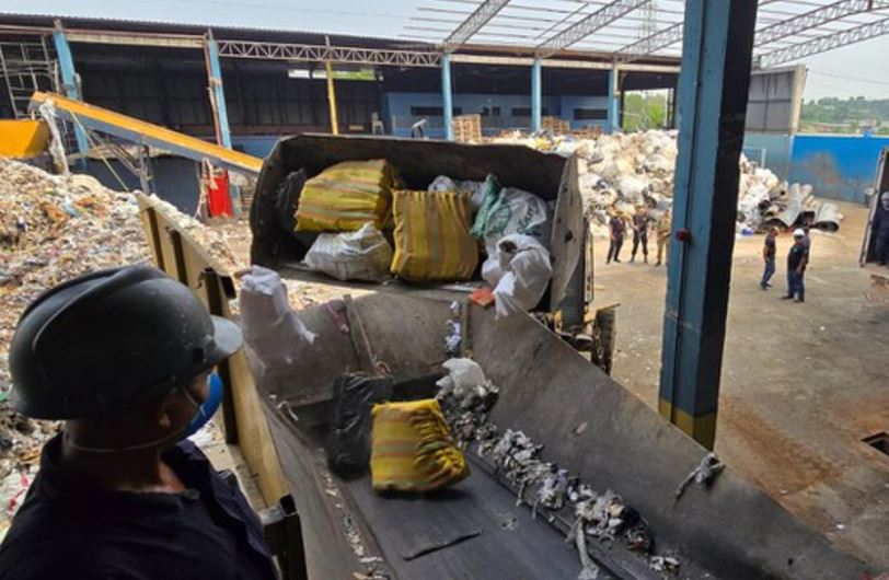 PF destrói três toneladas de drogas apreendidas no Amazonas