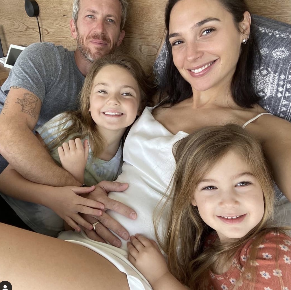 Gal Gadot anuncia que está grávida do terceiro filho