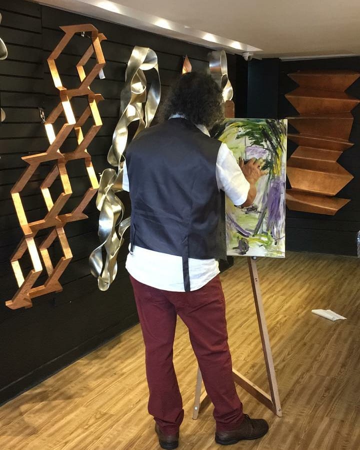 'Exclusive Dinner Jazz & Exposição de Obras' mistura pinturas e música em Manaus