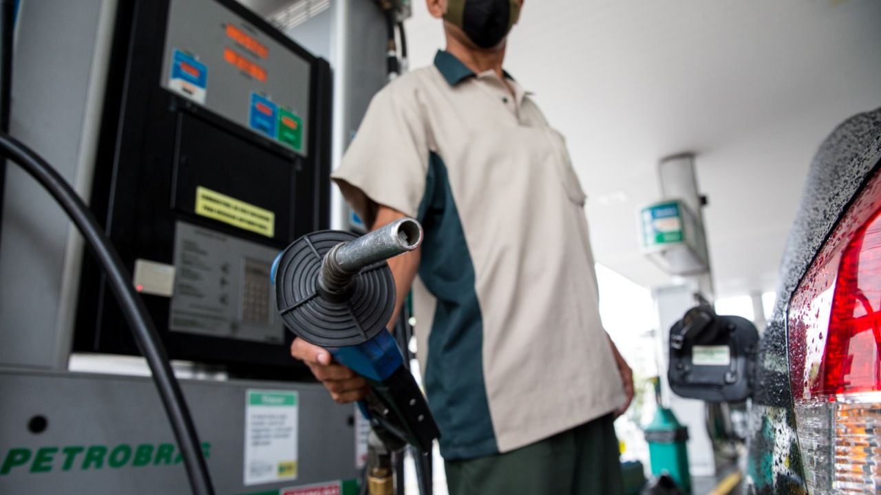 Petrobras anuncia nova alta nos preços da gasolina, diesel e gás