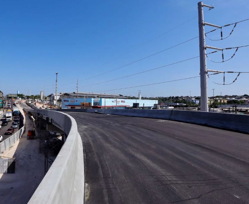 Alça do Viaduto Rei Pelé é liberada para tráfego na Bola do Produtor