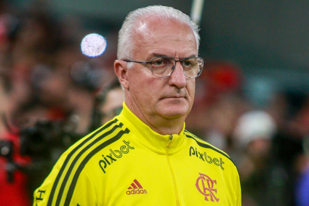 Dorival diz que deixou trabalho aberto no Flamengo e avisa que vai voltar