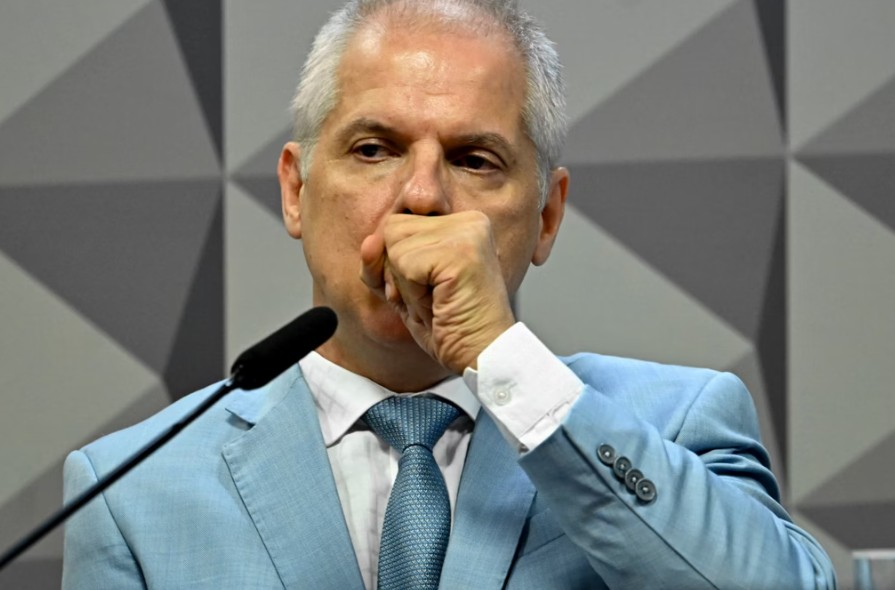 Ex-presidente do INSS é preso em operação da PF sobre esquema de fraudes