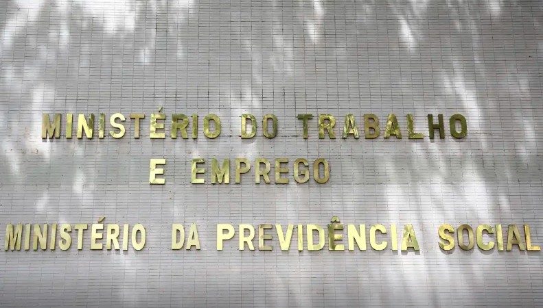 Prazo para divulgar relatório de transparência salarial acaba hoje