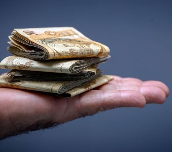 Senado aprova aumento da margem do empréstimo consignado para servidor