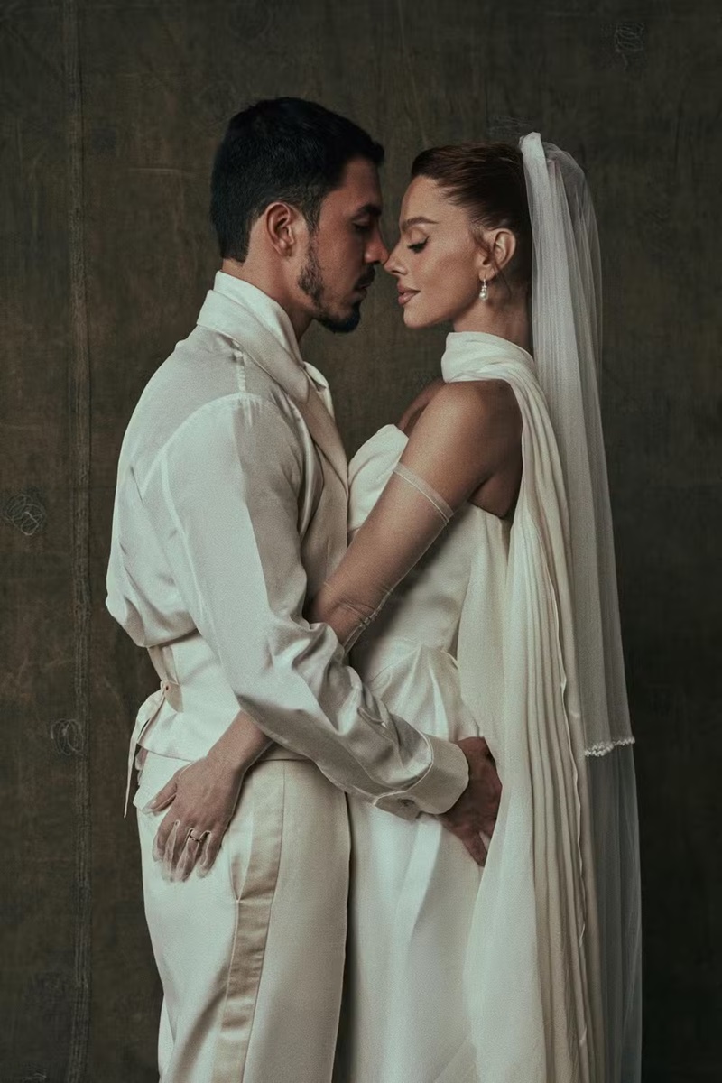 Giovanna Lancellotti e Gabriel David se casam aos pés do Cristo Redentor