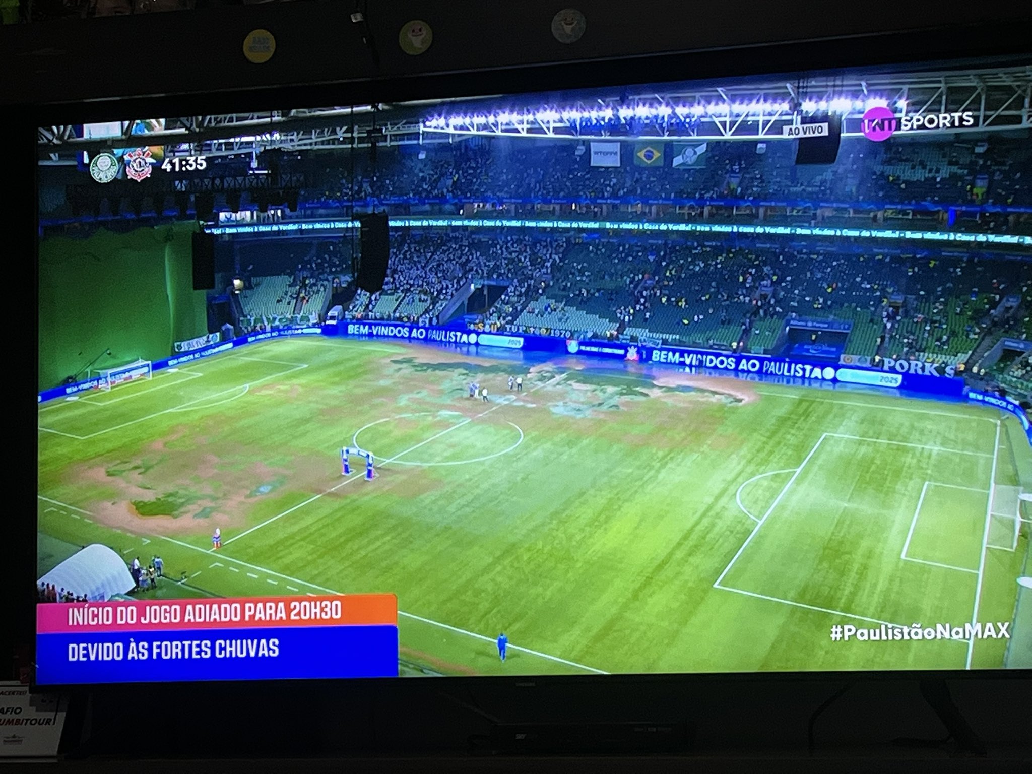 Clássico entre Palmeiras e Corinthians é adiado após Allianz ficar alagado