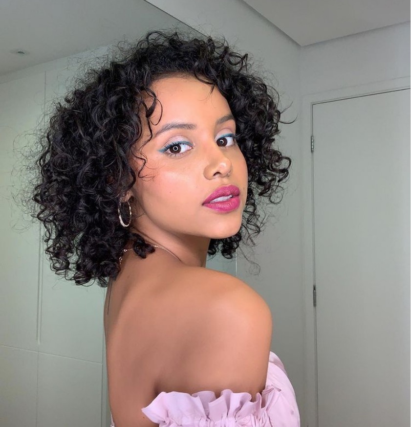 Ex-bbb Gleici processa clínica que divulgou procedimento estético no nariz