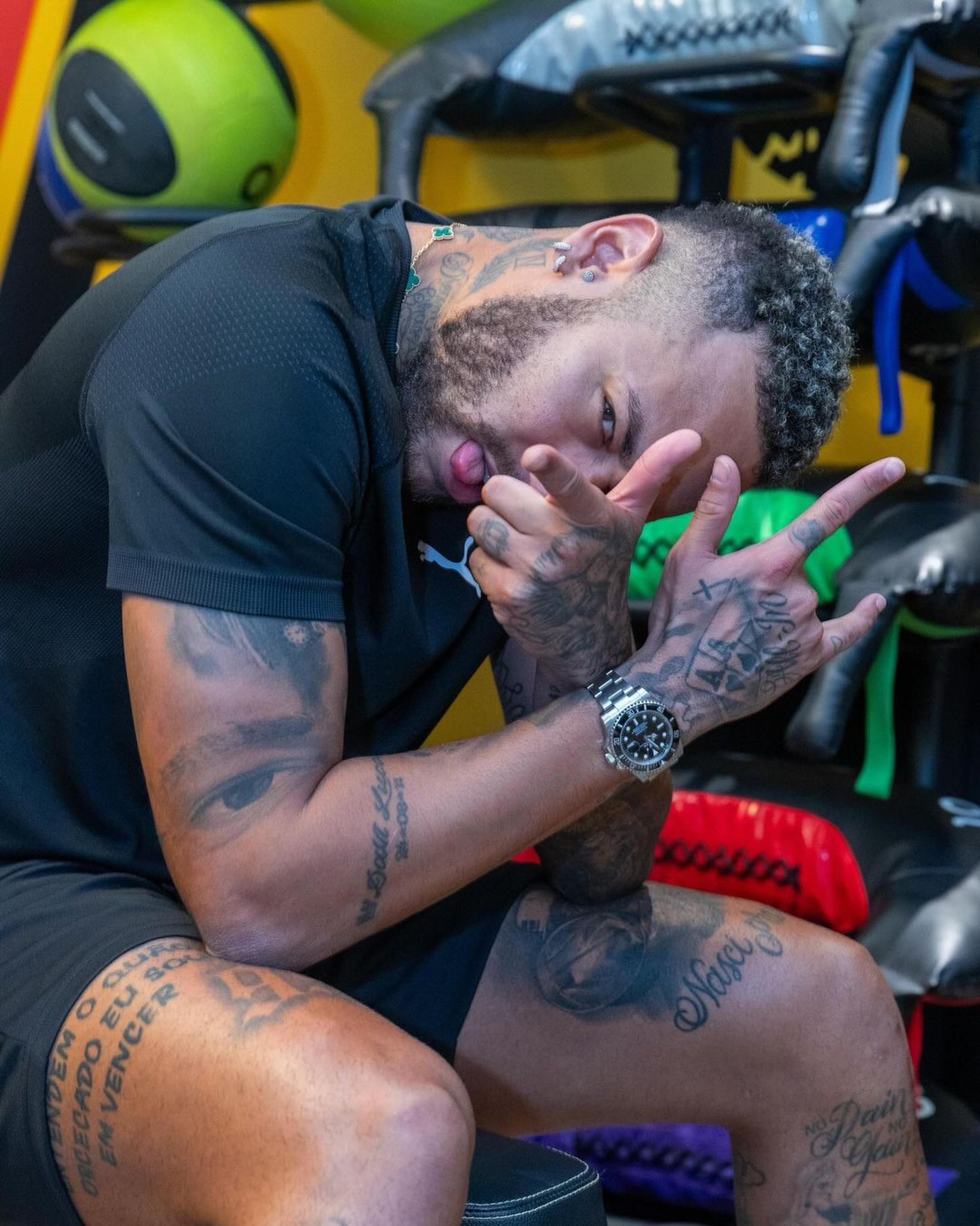 Recuperação da lesão no joelho de Neymar entra na fase final