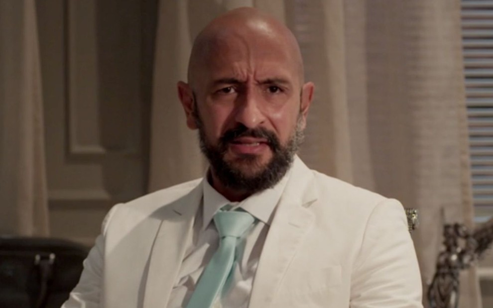 Amor de Mãe: Álvaro morre após briga com Raul