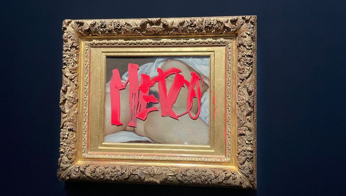 Ativista vandaliza quadro com pintura de vagina em museu na França
