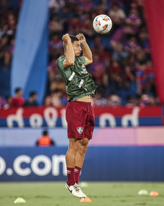 Fluminense confirma que André sofreu lesão no ligamento