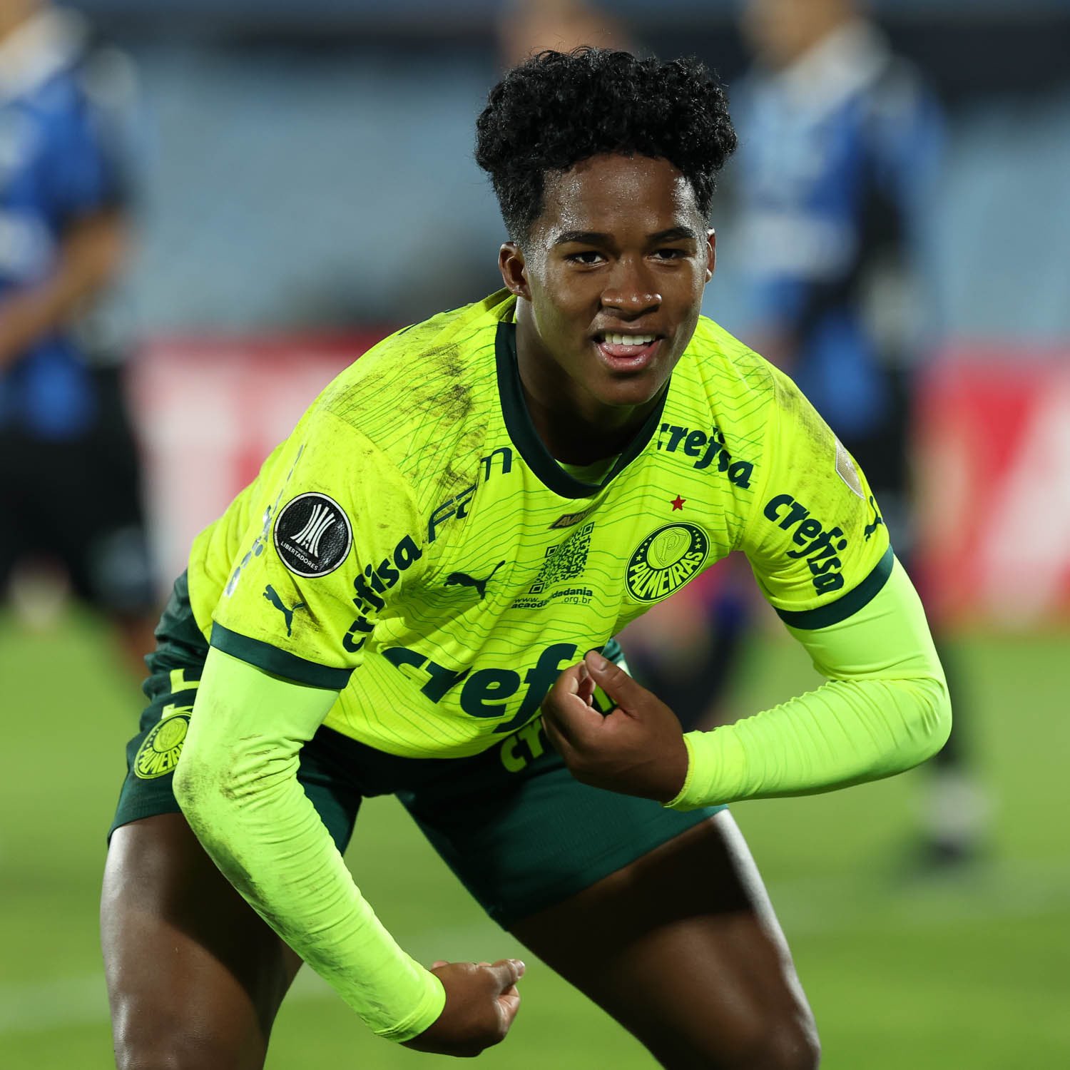 De malas prontas para Madri, Endrick se despede do Palmeiras