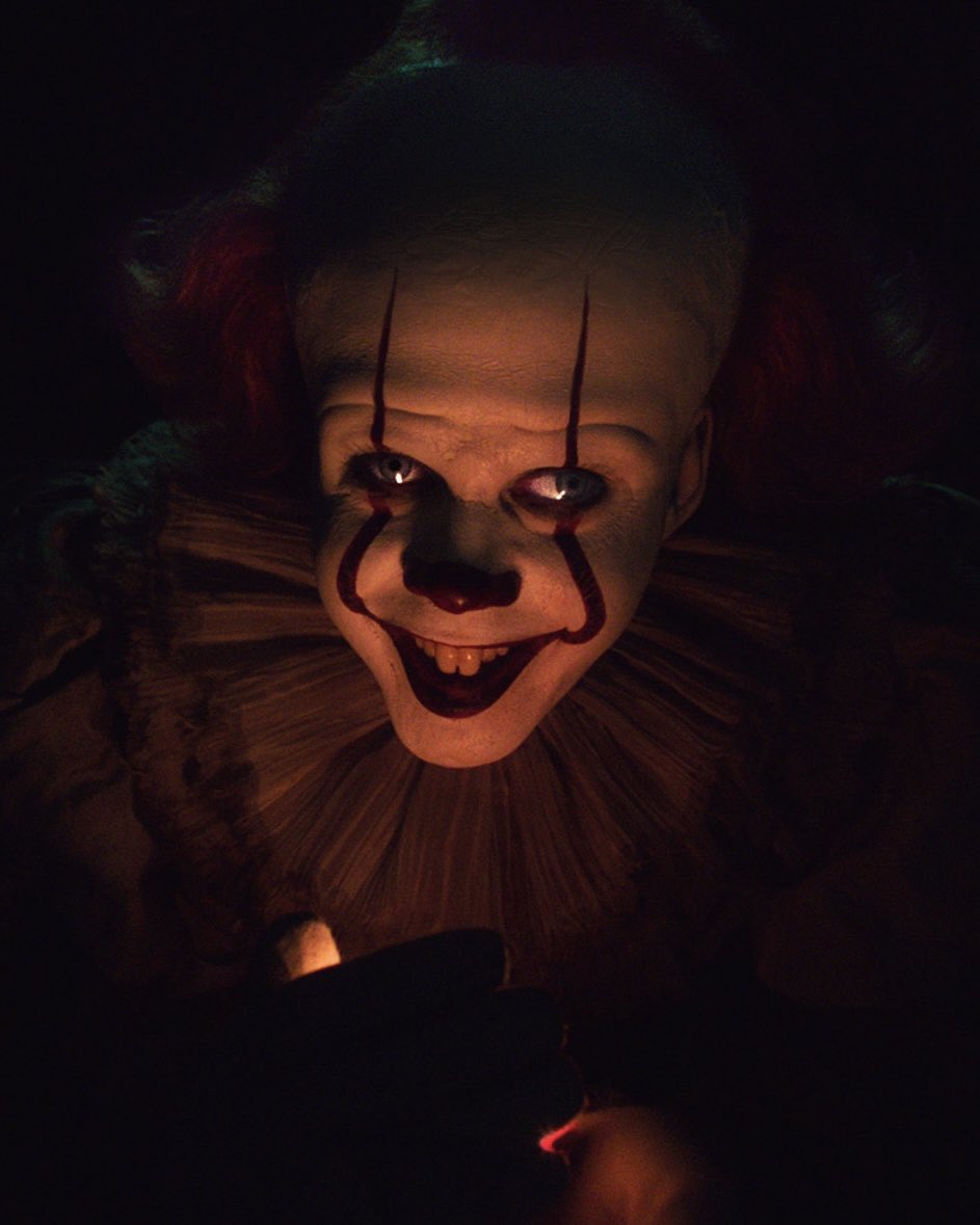 Bill Skarsgård retorna como Pennywise em série de It: A Coisa