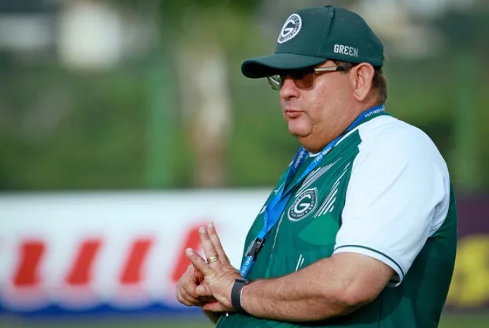 Goiás demite técnico Guto Ferreira após perda do título do Goianão