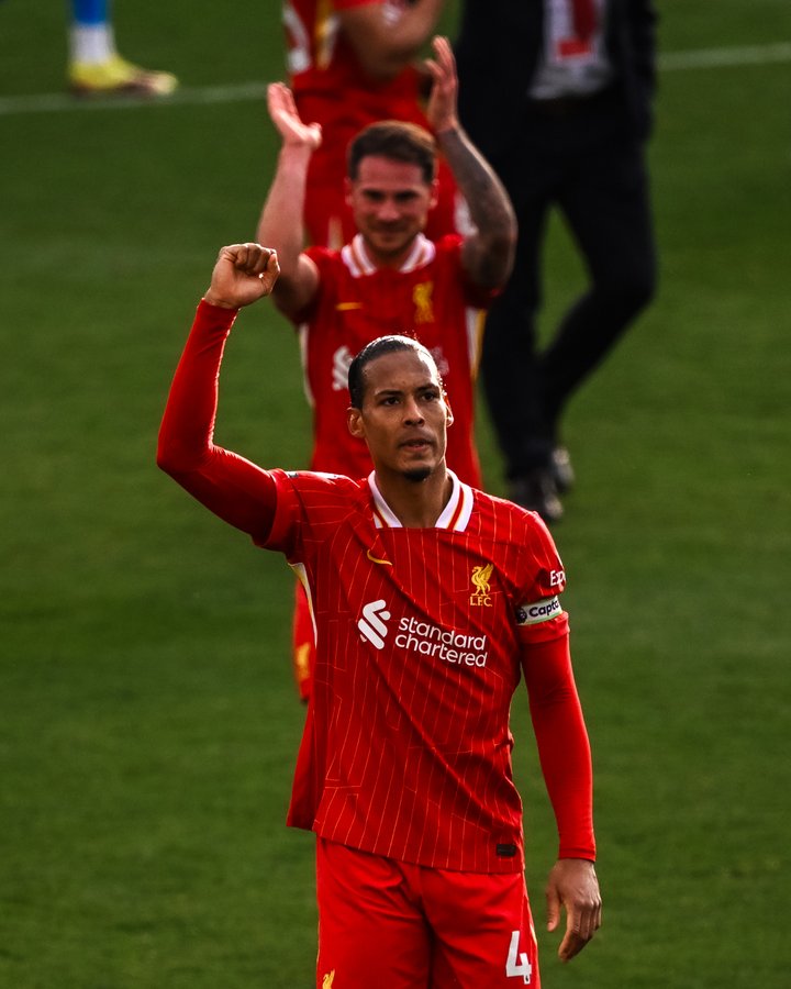 Torcida do Liverpool compra ingressos de até R$ 27 mil para 'título'