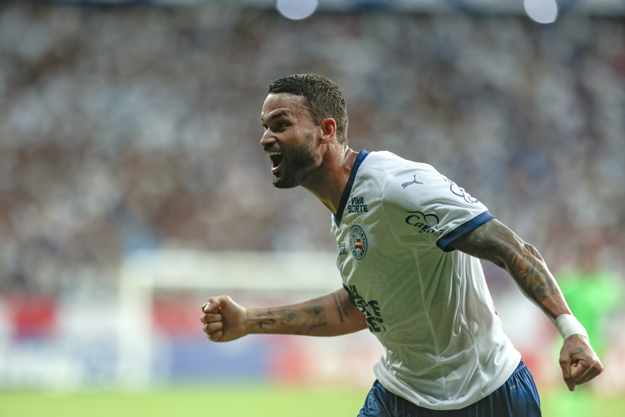 Libertadores: Bahia vence o Atlético Nacional e assume liderança do G