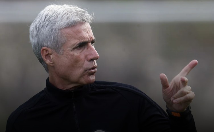 Grêmio prepara últimos detalhes para fechar com Luís Castro