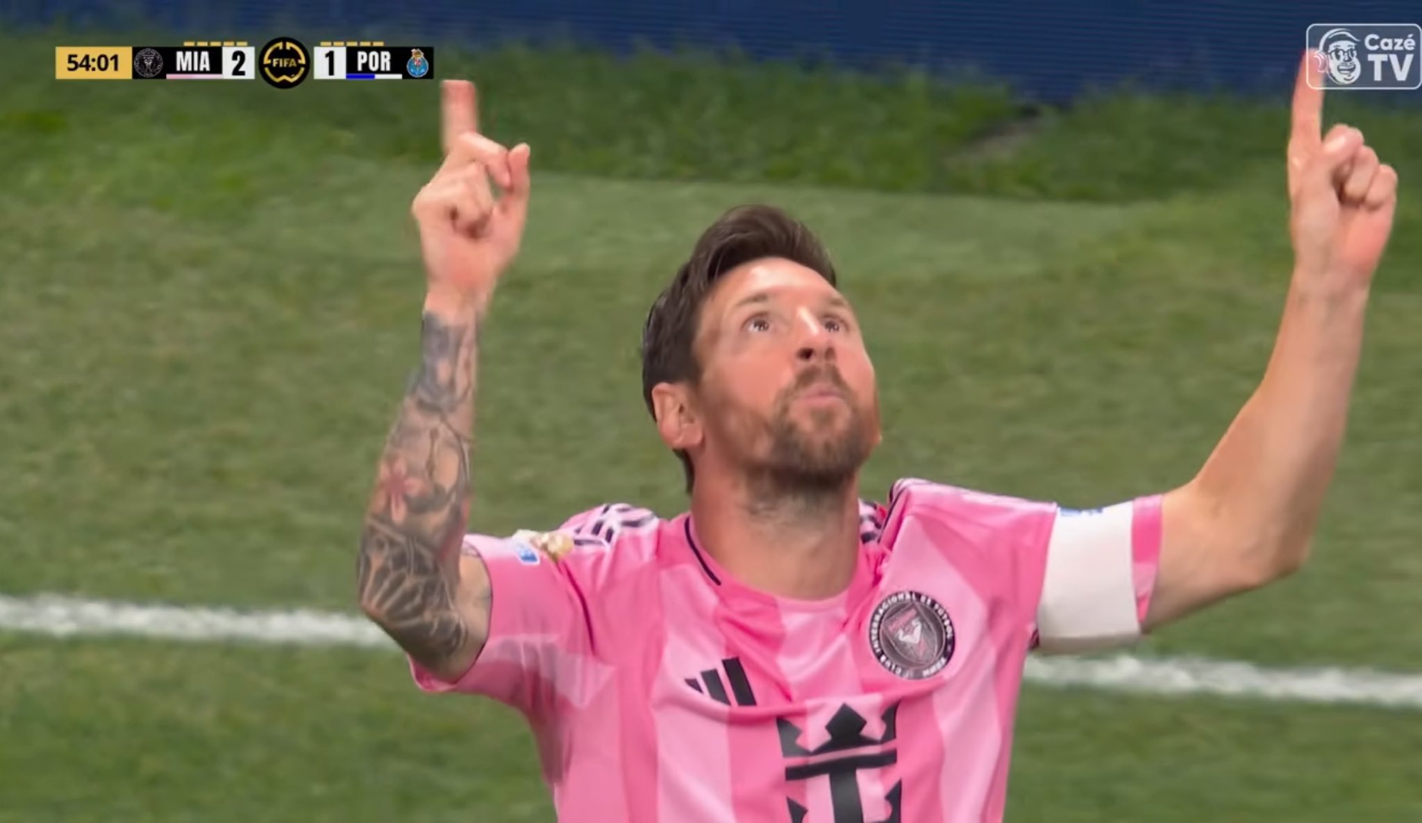 Com gol de Messi, Inter de Miami vence Porto por 2 a 1 no Mundial de Clubes